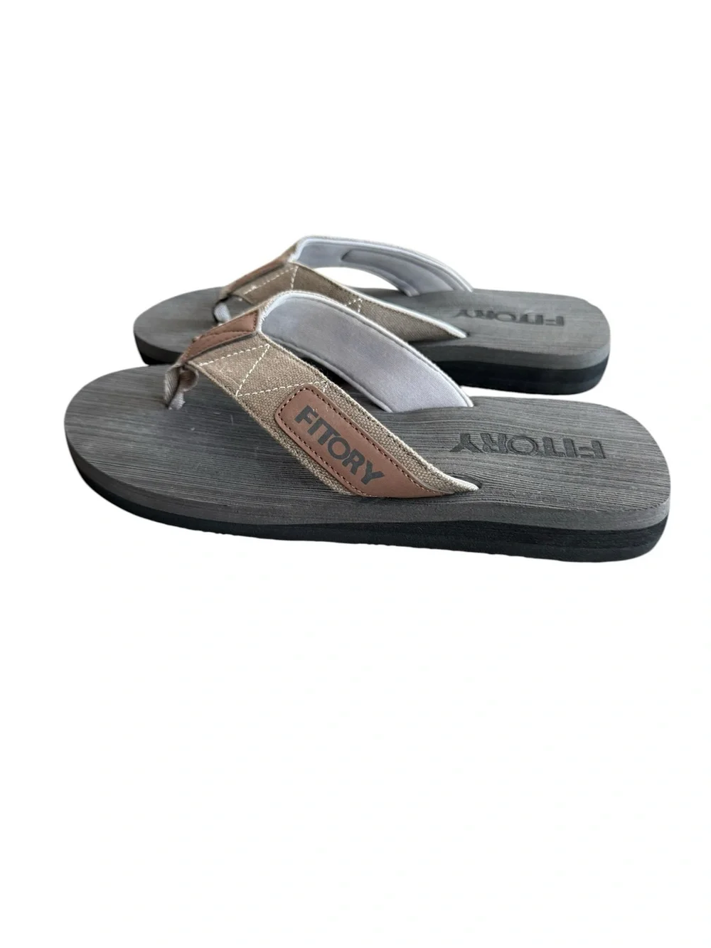 Fitory Men's Gray Tan Flip Flop Sandals NWOT Size Men 8 / Women 10 Arch Cushion